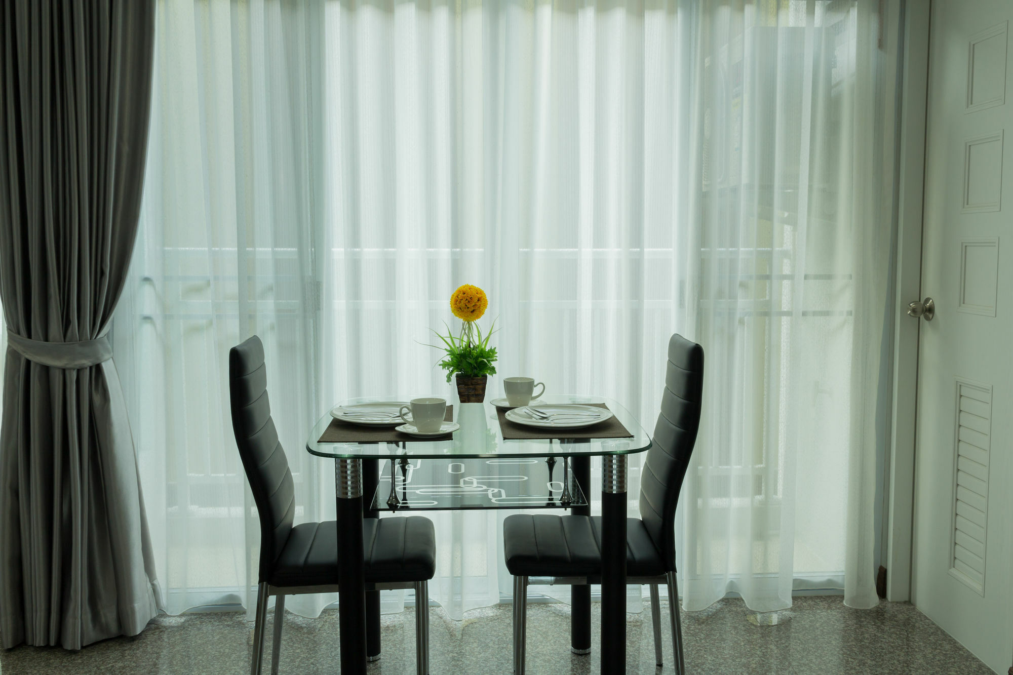 Modernbright Laemchabang Aparthotel Банг Ламунг Екстериор снимка