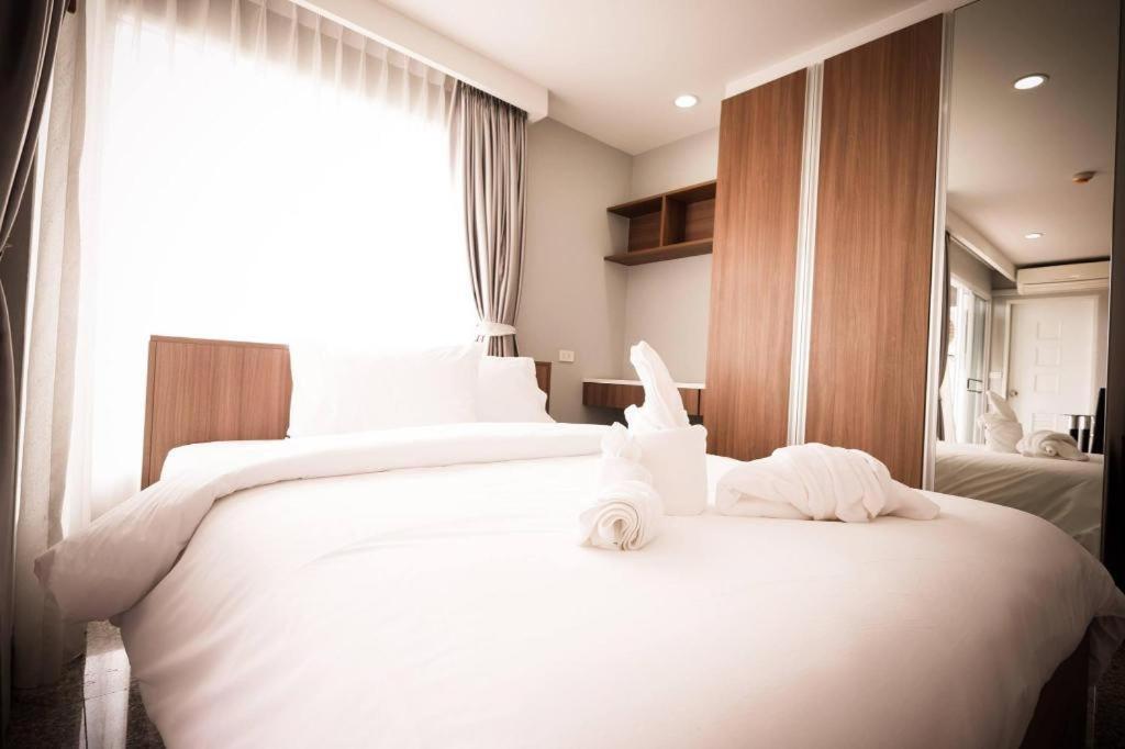 Modernbright Laemchabang Aparthotel Банг Ламунг Екстериор снимка